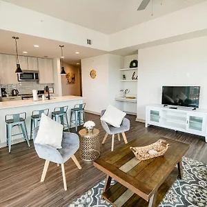 Corporate Uptown Furnished Apartment